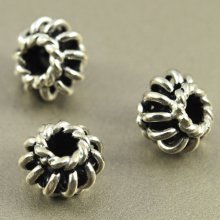 別アングル1: エスニックビーズ 6×4.5mm 2個