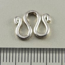 別アングル1: フック 約9.1mm×12.2mm シルバーパーツ